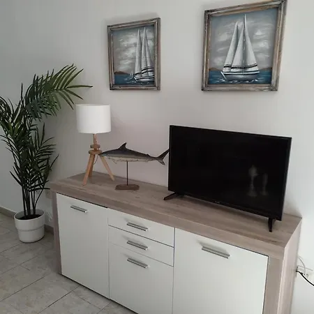Apartamento Apartament Jardínes Del Mar, Puerto De Santiago, Tenerife, Canarias *